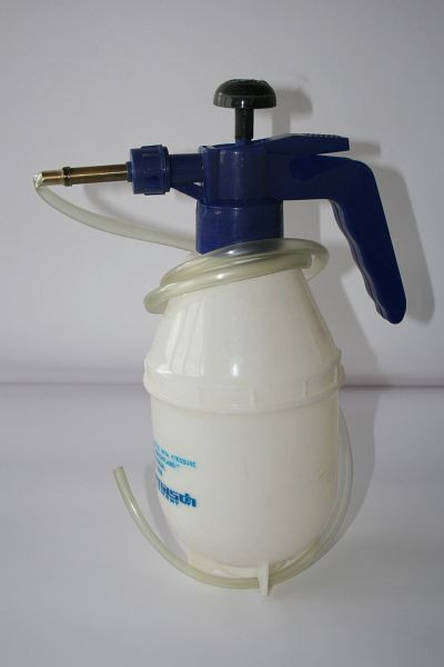 Bottiglia a pressione del liquido refrigerante ELMAG da 1,5 l, completa di tubo flessibile, 62099