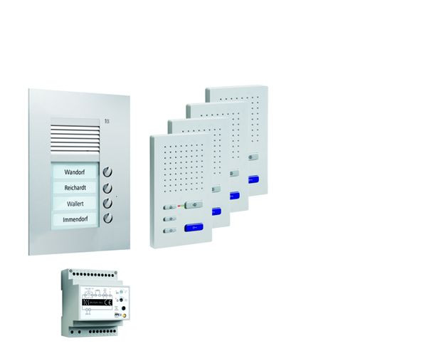 TCS sistema di controllo porta audio: pack UP per 4 unità abitative, con posto esterno PUK 4 pulsanti campanello, 4x vivavoce ISW3030, unità di controllo BVS20, PPUF04-EN / 02